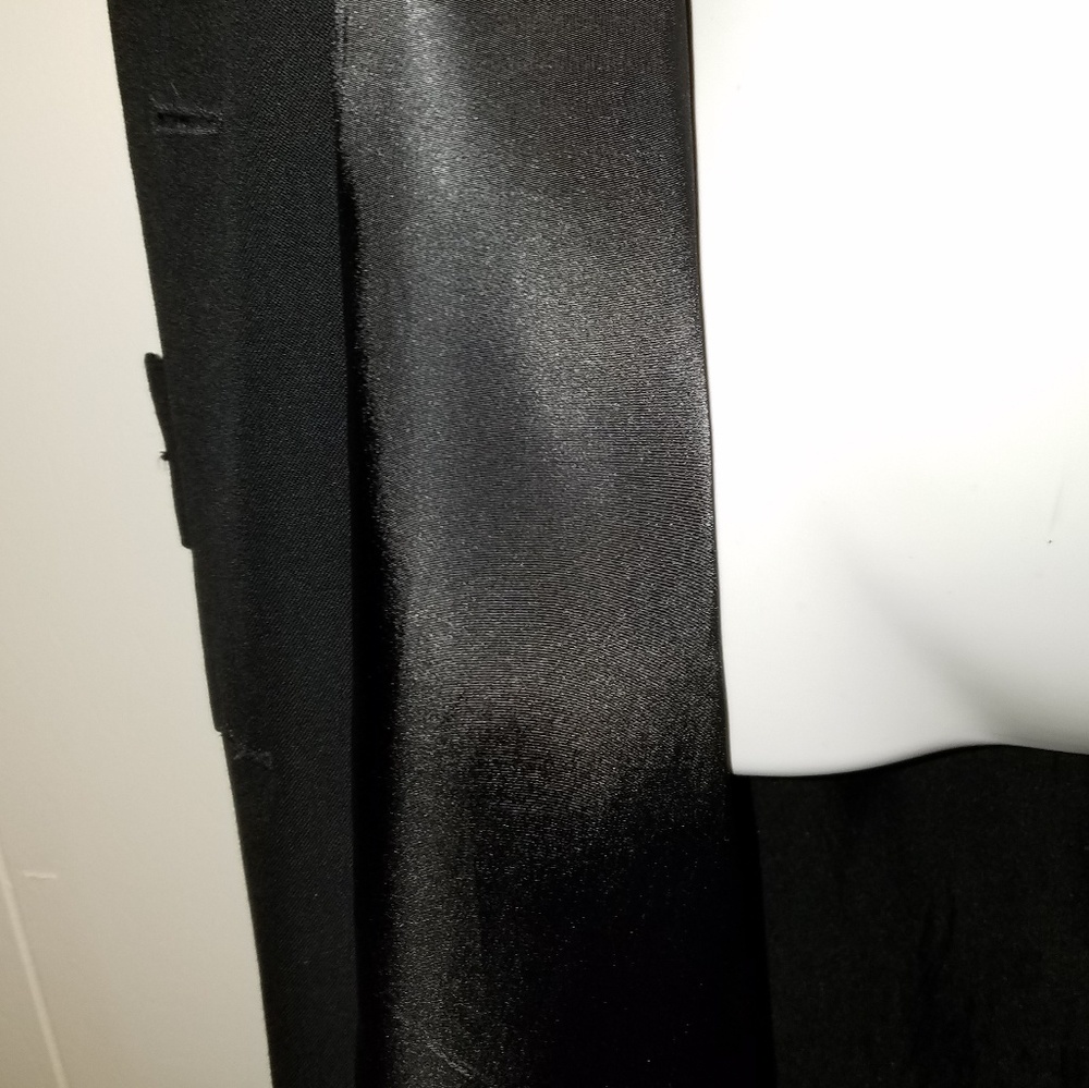 SOLD - Perfect black wool trenchcoat - Picture 6 of 7